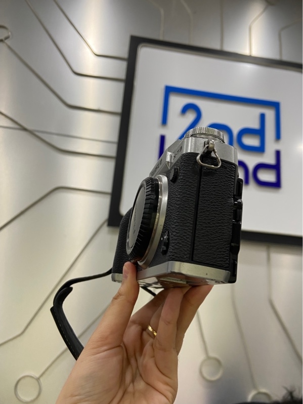 Máy ảnh Fujifilm X-T3 - Màu đen - Ngoại hình: 97% - mất nắp che - Kèm 1 pin