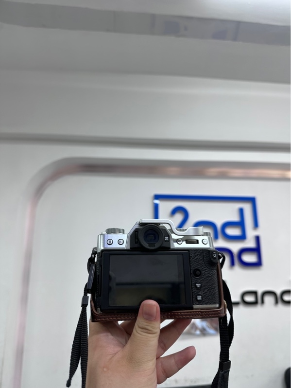 Máy ảnh Fujifilm X-T30 - Màu đen bạc - Ngoại hình 98% - Kèm 1 pin zin