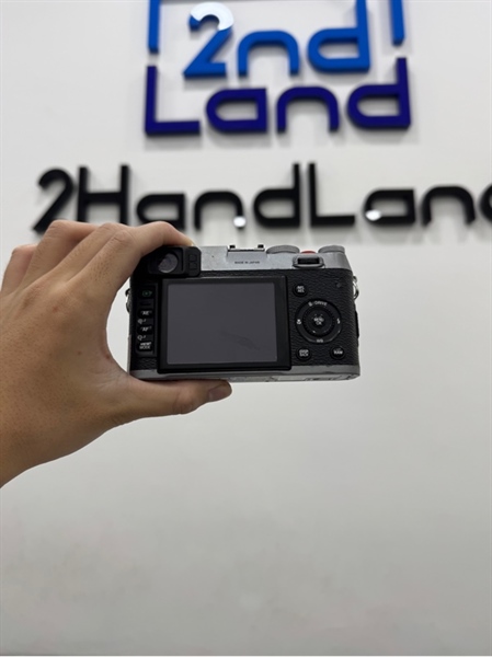 Máy ảnh Fujifilm X100 - Màu đen - Ngoại hình 97% - Ống ngắm bụi - Kèm sạc + 2 pin 2