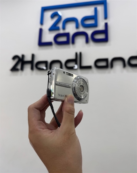 Máy ảnh kĩ thuật số Olympus Stylus 760 - Màu bạc - Ngoại hình 97% - Kèm sạc + 1 Pin + 1 thẻ 1GB 1