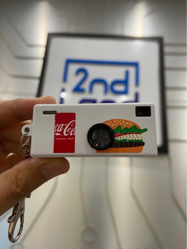 Máy ảnh kỹ thuật số Mini Kodak Charmera Keychain Burger King x Coca-Cola - Màu trắng - Ngoại hình: 97% - Xước thân - Body