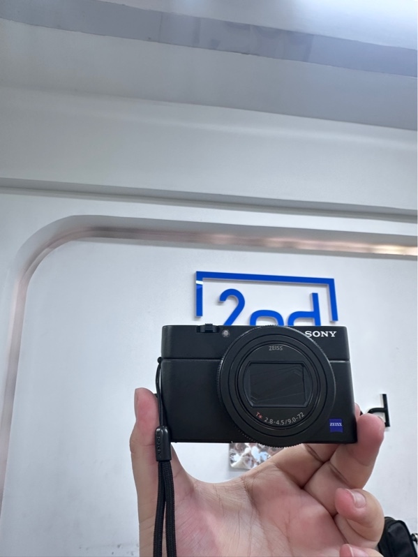 Máy ảnh kỹ thuật số Sony RX100 VII (7) - Màu đen - Ngoại hình 98% - Kèm dây sạc, túi