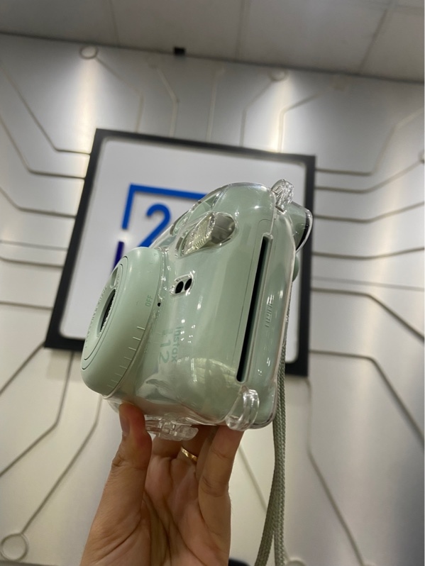 Máy ảnh lấy liền Fujifilm Instax Mini 12 - Màu xanh lá nhạt - Ngoại hình: 97% - Hơi xước - Body