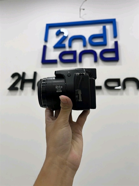 Máy ảnh Nikon CoolPix P90 - Màu đen - Ngoại hình 98% - lens bụi nhẹ - Kèm sạc + 1 lens 2