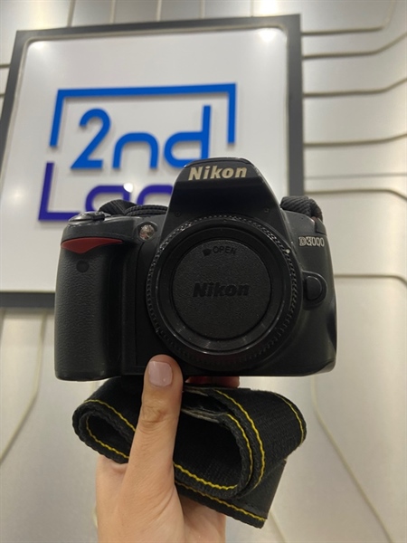 Máy ảnh Nikon D3000 - Màu đen - Ngoại hình: 98% - Màn tối - Kèm 1 pin + sạc