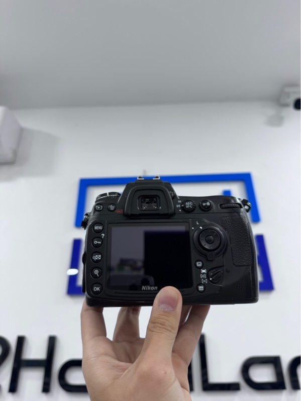 Máy ảnh Nikon D300S - 22K shot - Màu đen - Ngoại hình 97% - Body trầy xước - Kèm 1 pin, cap, túi đựng