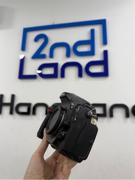 Máy ảnh Nikon D300S - Màu đen - Ngoại hình 96% - Máy trầy xước nặng , màn ám hồng nhẹ , màn bụi trong - Kèm 1 pin , 1 sạc , không thẻ 1