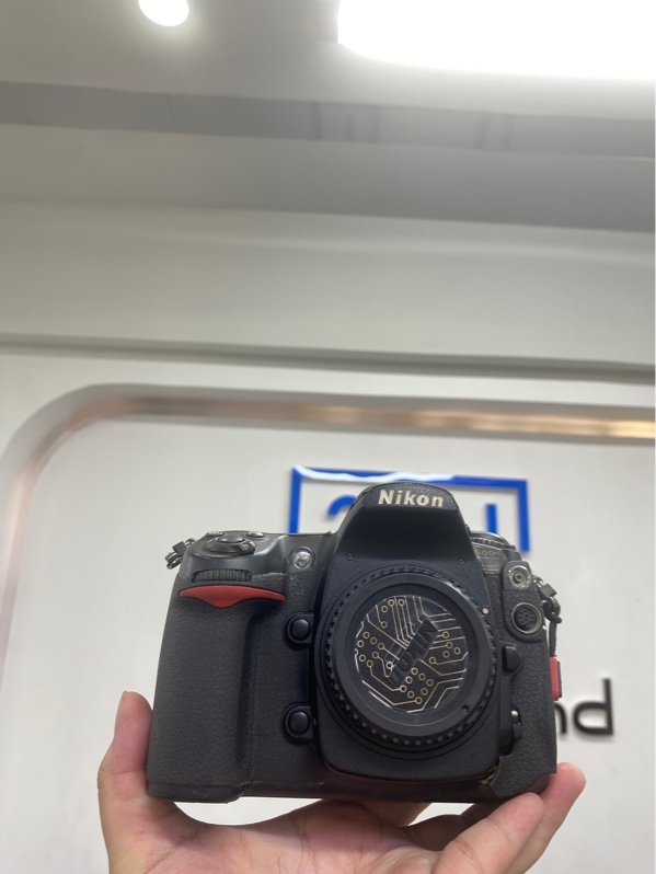 Máy ảnh Nikon D300s - Màu đen - Ngoại hình 97% - Mất đệm cao su trước, màn liveview mốc - Kèm 1 pin, 1 sạc, túi
