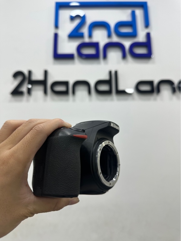 Máy ảnh Nikon D3500 - Màu đen - Ngoại hình 97% - Màn ám theo thời gian sử dụng - Kèm pin + adapter sạc + Lens Nikon AF-P DX Nikkor 18-55mm 1:3.5-5.6G VR