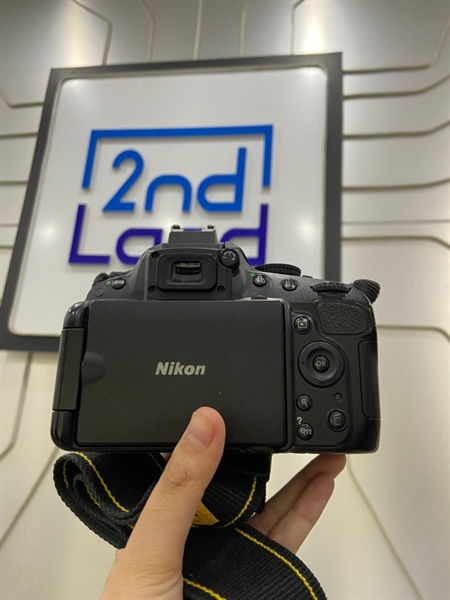 Máy ảnh Nikon D5100 - Màu đen - Ngoại hình: 97.5% - Kèm 1 pin + 1 thẻ nhớ 4GB 3