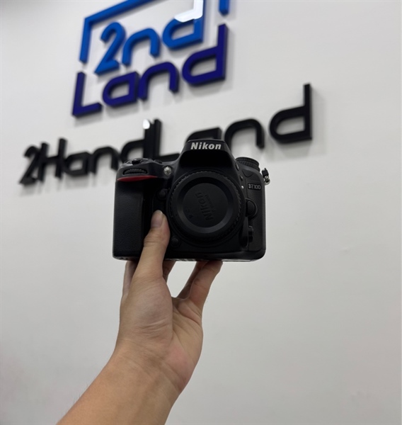 Máy ảnh Nikon D7100 - Màu đen - Ngoại hình 98% - Kèm túi + 1 sạc + 1 pin
