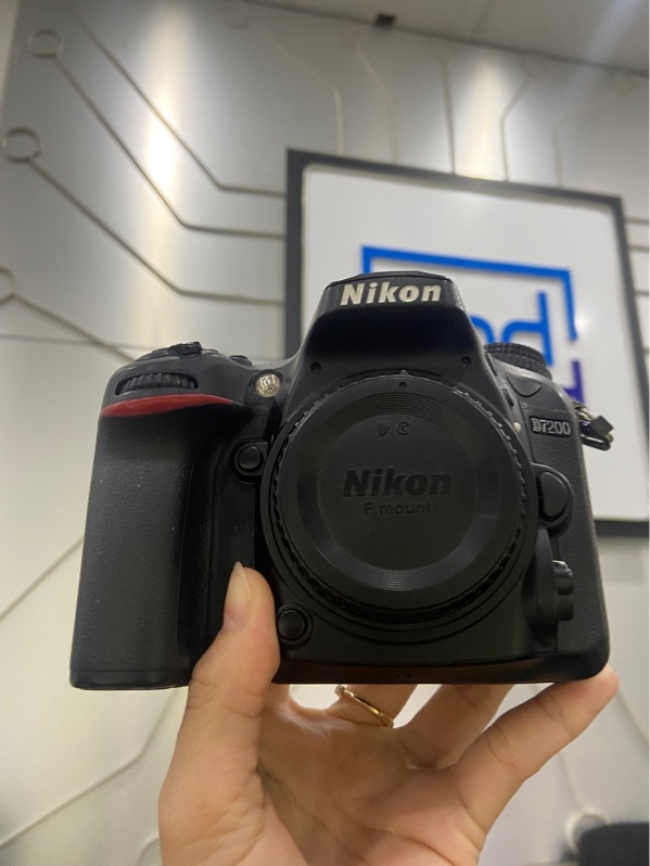 Máy ảnh Nikon D7200 - Màu đen - Ngoại hình: 97% - Kèm 1 pin + sạc