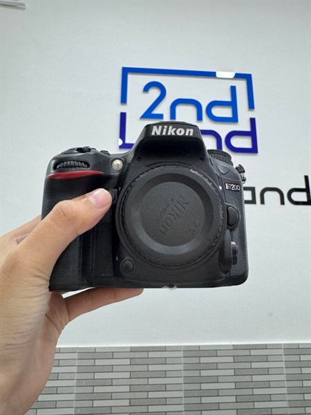 Máy ảnh Nikon D7200 - Màu đen - Ngoại hình 98% - Body, kèm sạc, 1 pin