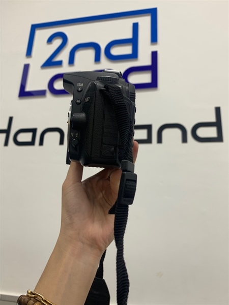 Máy ảnh Nikon D90 - 13k shot - Màu đen - Ngoại hình: 97% - Màn rộp - Body, kèm pin + 1 sạc 1