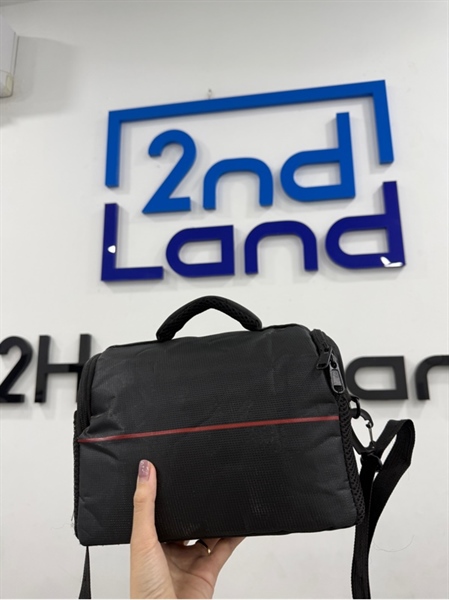 Máy ảnh Olympus E510 - máy Nhật - Màu đen - Ngoại hình 98% - Màn ám vàng - Kèm thẻ CF 1 Gb , 1 pin , 1 sạc , lens Olympus digital 40-150mm 1:3.5-4.5 mốc nhẹ , túi