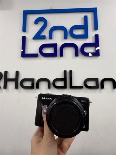Máy ảnh Panasonic DMC-GF2 - Màu đen - Ngoại hình 98% - Sensor mốc - Kèm 1 pin , 1 sạc , 1 thẻ 64GB , Lens Cosina 28mm 1:2.8SMC