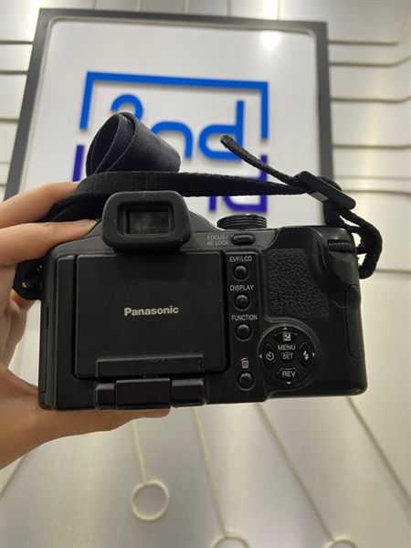 Máy ảnh Panasonic Lumix DMC-FZ50 - Màu đen - Ngoại hình: 97% - Màn mốc nặng, lens mốc nặng, hở keo đệm - Kèm 3 pin + sạc - không bảo hành 2