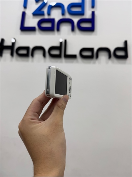 Máy ảnh Panasonic Lumix DMC S2 - Màu trắng - Ngoại hình 97% - Màn ám cam đốm - Kèm sạc + 1 pin + 1 thẻ 4gb 1