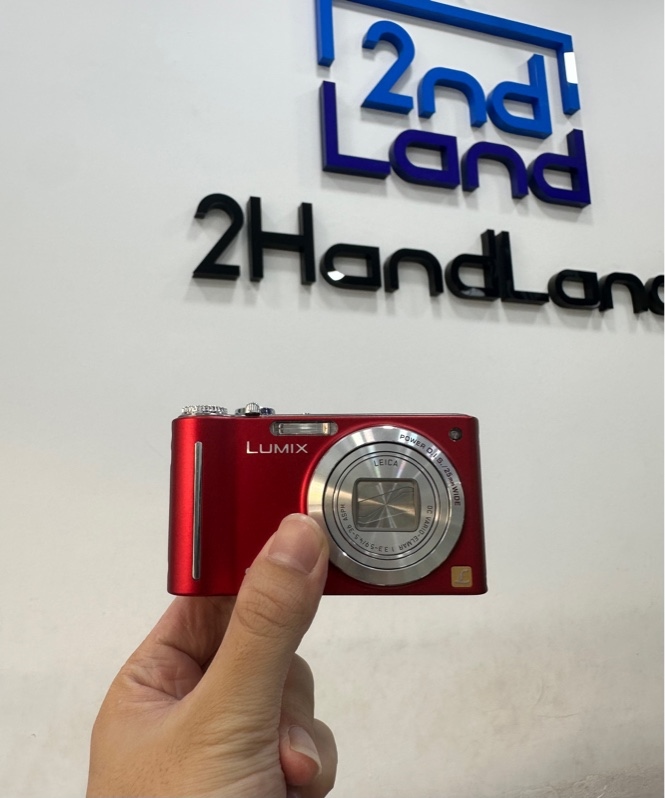 Máy ảnh Panasonic Lumix DMC-ZX1 - Màu đỏ - Ngoại hình 97% - Zoom 8x xuất hiện đốm Thấu kính trong bụi trong nhiều - Kèm sạc + Pin + Thẻ nhớ 32GB + Hud đọc thẻ TypeC