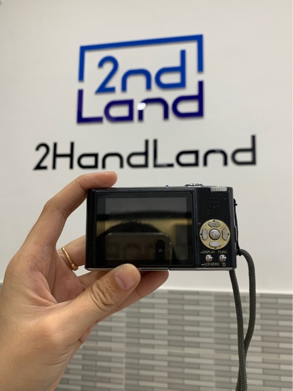 Máy ảnh Panasonic Lumix FX33 - Màu đen - Ngoại hình: 96% - Body trầy, màn rộp film - Kèm 1 pin + sạc