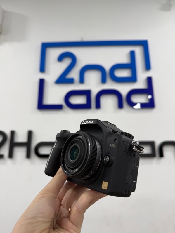 Máy ảnh Panasonic Lumix G2 - Máy nội địa Nhật - Màu đen - Ngoại hình 97% - Màn tối nhẹ , trầy xước - Kèm 1 pin, 1 sạc , lens lumix 14mm G f2.5 lens trầy cấn