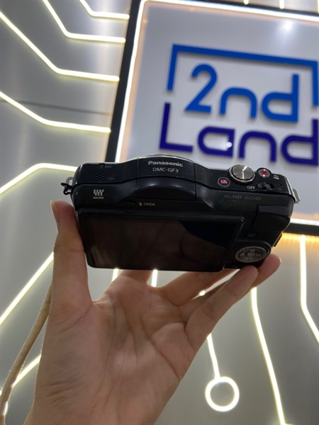 Máy ảnh Panasonic Lumix GF3 - Màu đen - Ngoại hình: 97% - Màn trầy với bị mực - Kèm 1 pin, dock sạc, thẻ nhớ 4gb 1