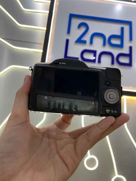 Máy ảnh Panasonic Lumix GF3 - Màu đen - Ngoại hình: 97% - Màn trầy với bị mực - Kèm 1 pin, dock sạc, thẻ nhớ 4gb 2