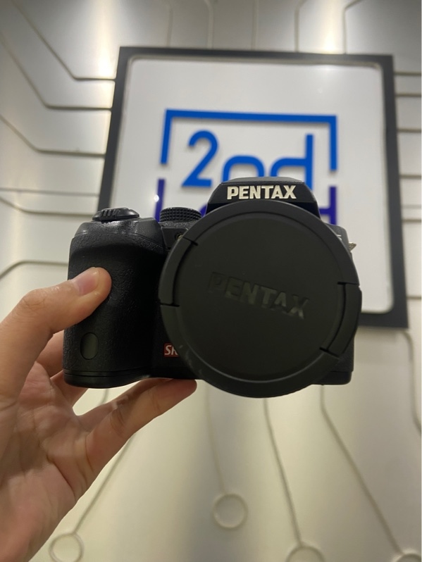 Máy ảnh Pentax X-5 - Màu đen - Ngoại hình: 98% - Lens mốc nhẹ, màn mốc - Kèm thẻ nhớ 8gb