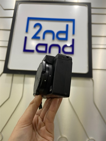 Máy ảnh Ricoh Caplio GX100 - Màu đen - Ngoại hình: 98% - Màn ám hồng - Kèm 2 pin + dock sạc + thẻ 8GB 1