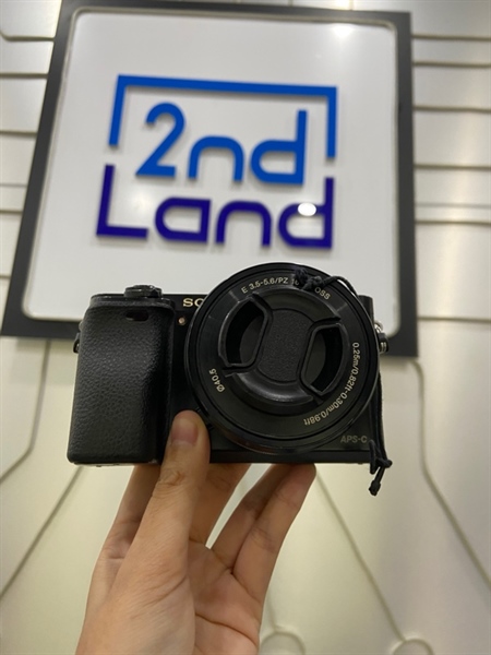 Máy ảnh Sony A6000 - Màu đen - Ngoại hình: 98% - Flash bị sét - Kèm túi + 2 pin + 1 sạc + thẻ nhớ 16GB + lens kit 16-50 OSS E 3.5-5.6/PZ 0.25/0.82FT-0.30M/0.89FT