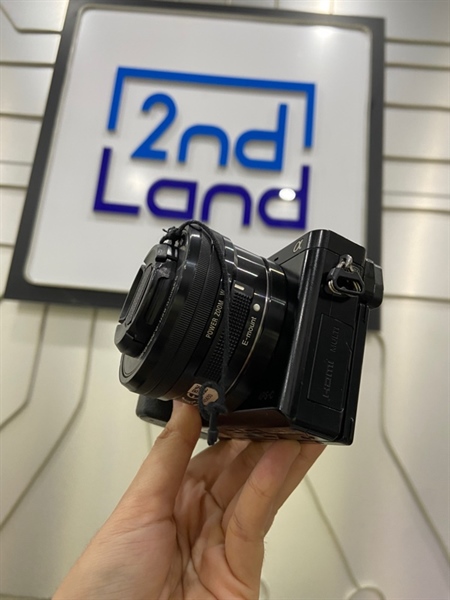 Máy ảnh Sony A6000 - Màu đen - Ngoại hình: 98% - Flash bị sét - Kèm túi + 2 pin + 1 sạc + thẻ nhớ 16GB + lens kit 16-50 OSS E 3.5-5.6/PZ 0.25/0.82FT-0.30M/0.89FT 1