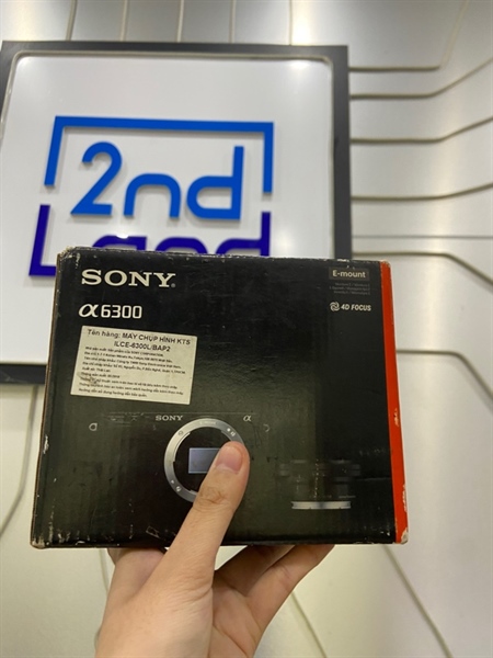 Máy ảnh Sony A6300 - 4K - 24.5K Shot - Màu đen - Ngoại hình: 97% - màn LV trầy dăm nhiều - Kèm Box + 1 pin