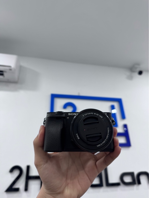 Máy ảnh Sony A6300 - Màu đen - Ngoại hình 98% - Kèm 1 pin ảo, 1 thẻ 16GB, 7k1 shot, lens kit Sony SELP1650 E 3.5-5.6/PZ 16-50 OSS
