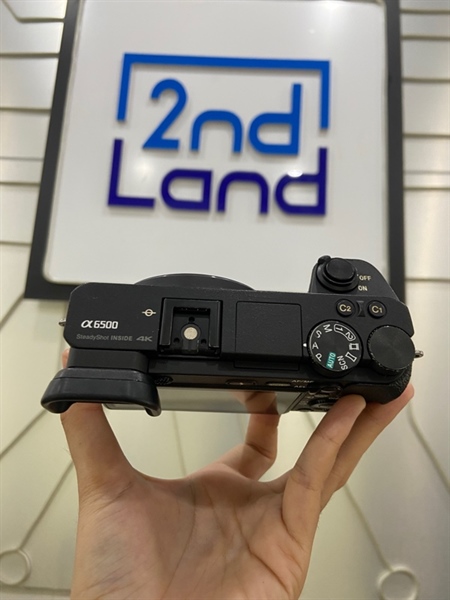 Máy ảnh Sony A6500 - Màu đen - Ngoại hình: 97.5% - Kèm 3 pin + dock sạc + thẻ 32GB 2
