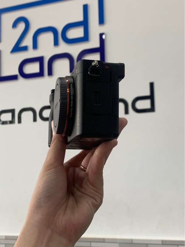 Máy ảnh Sony A7C - Màu đen - Ngoại hình: 98% - Fullbox - Còn BHH tháng 1/2027
