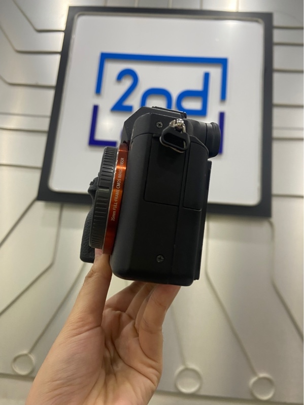 Máy ảnh Sony A7R Mark 2 - Màu đen - Ngoại hình: 98% - Kèm túi , 3 pin ( 1 zin , 2 linh kiện )
