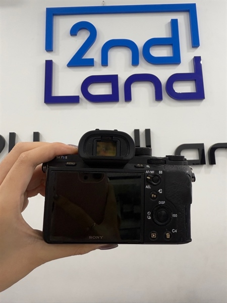 Máy ảnh Sony Alpha 7S Mark 2 - 9K Shoot - Màu đen - Ngoại hình 97% - Máy trầy xước , cao su mòn , tróc sơn - Kèm 1 pin , sạc 2