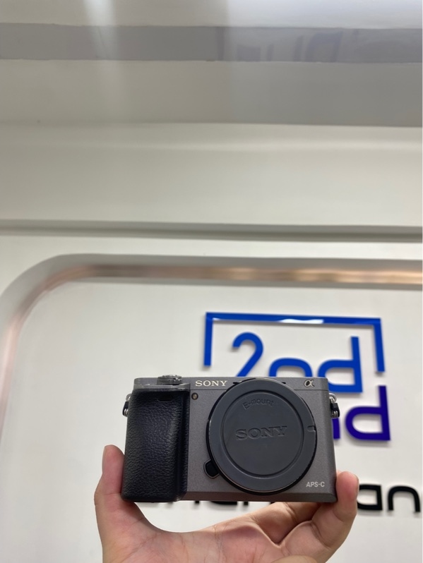 Máy ảnh Sony Alpha A6000 - Màu xám - Ngoại hình 98% - 66k shot - Kèm 1 pin, dock sạc