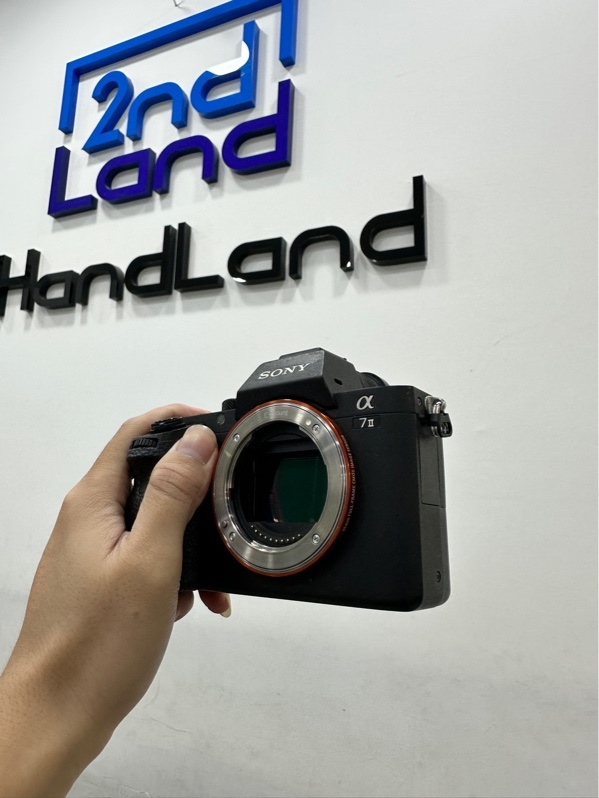 Máy ảnh Sony Alpha A7 II (Alpha 7 Mark II) - Màu đen - Ngoại hình 98% - Dưới 5k lần chụp - Kèm 2 pin (1 hãng 1 for) + Sạc