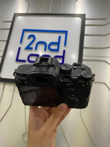 Máy ảnh Sony Alpha A7 Mark 3 - Màu đen - Ngoại hình: 97% - Kèm 1 pin + thẻ nhớ 64GB + dock sạc 3