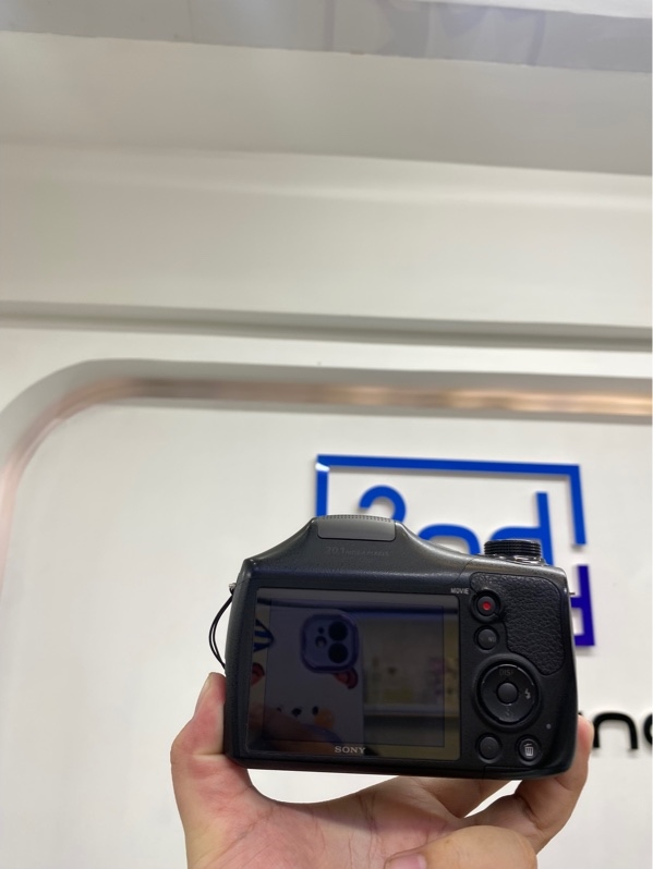 Máy ảnh Sony Cyber-shot DSC-H300 - Màu đen - Ngoại hình 98% - Mất nắp hông, màn ám vàng nhẹ - Kèm túi, 4 pin, dây chuyển ảnh