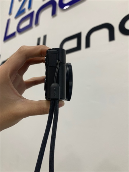 Máy ảnh Sony Cyber-shot DSC-RX100 - Màu đen - Ngoại hình: 96% - Trầy cấn sườn, lens bụi trong, màn trầy - Body 1