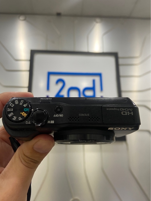 Máy ảnh Sony Cyber-shot Exmor - model DSC-HX20V - Màu đen - Ngoại hình: 97% - Trầy cấn, màn vàng 1 bên, lens trầy mốc, loạn vòng xoay - Kèm túi + 1 Pin + sạc