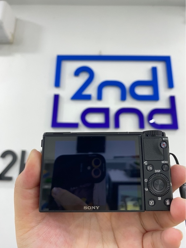 Máy ảnh Sony Cyber-shot RX100 VII - Màu đen - Ngoại hình 98% - Màn tối viền nhẹ - Kèm 1 sạc , 2 pin