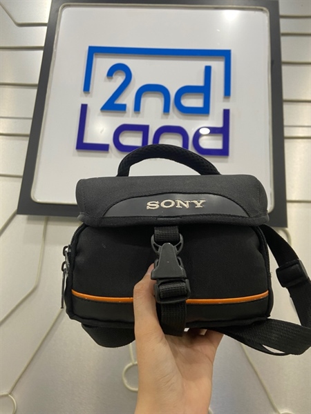 Máy ảnh Sony DSC-H200 - Màu đen - Ngoại hình: 97% - Mất nắp báng tay cầm với cổng kết nối, ám vàng, bụi, lens mốc nhẹ - Kèm túi + thẻ nhớ 8GB 3