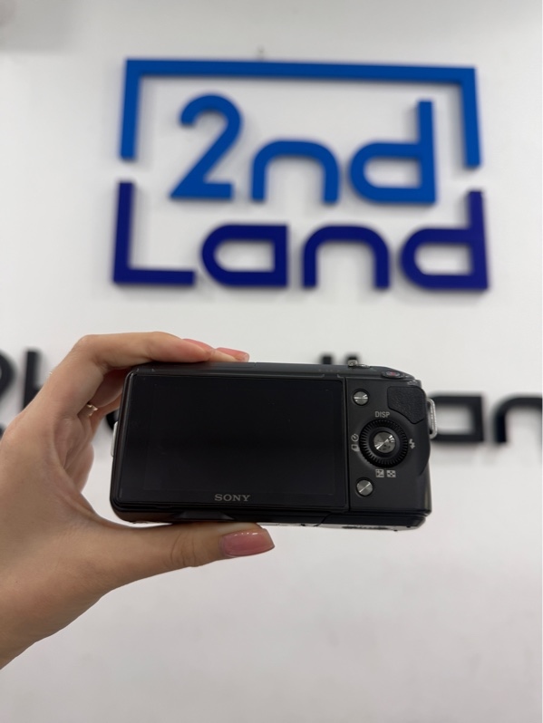 Máy ảnh Sony Nex-3 - 15k shot - Màu đen - Ngoại hình 97% - Nứt vỏ - Kèm 2 pin(1 LK) , 1 sạc LK , 1 thẻ 16GB