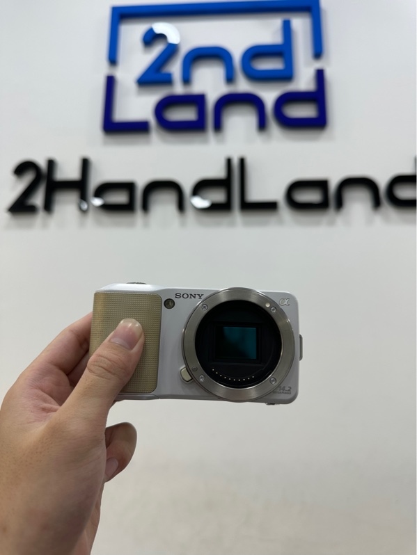 Máy ảnh Sony Nex 3 - Màu trắng - Ngoại hình 97% - Kèm túi + 1 pin + 1 sạc + lens kit 18-55mm