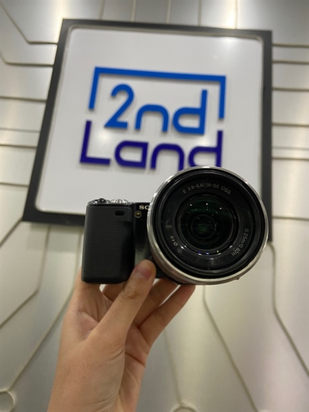 Máy ảnh Sony Nex-5 - Màu đen - Ngoại hình: 97% - Kính trước trầy, màn trầy, loạn nút xoay - Kèm 1 pin + dock sạc + lens kit 18-55mm