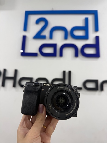 Máy ảnh Sony Nex 7 - Màu đen - Ngoại hình 97% - Màn hồng có sọc trắng mờ - Kèm 3 pin , 1 sạc , lens kit Sony E3.5-5.6/PZ 16/50mm OSS