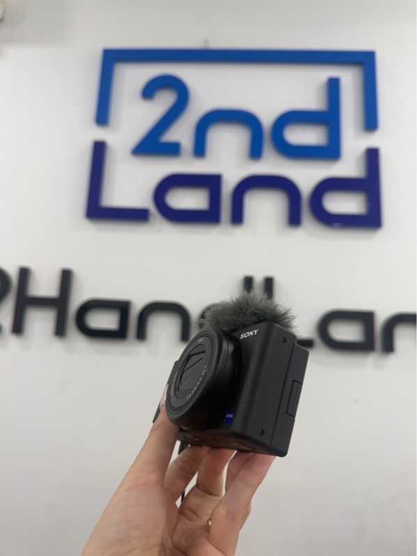 Máy ảnh Sony ZV-1 - Màu đen - Ngoại hình 98% - màn tối nhẹ , lens bụi ít - Kèm sạc, pin